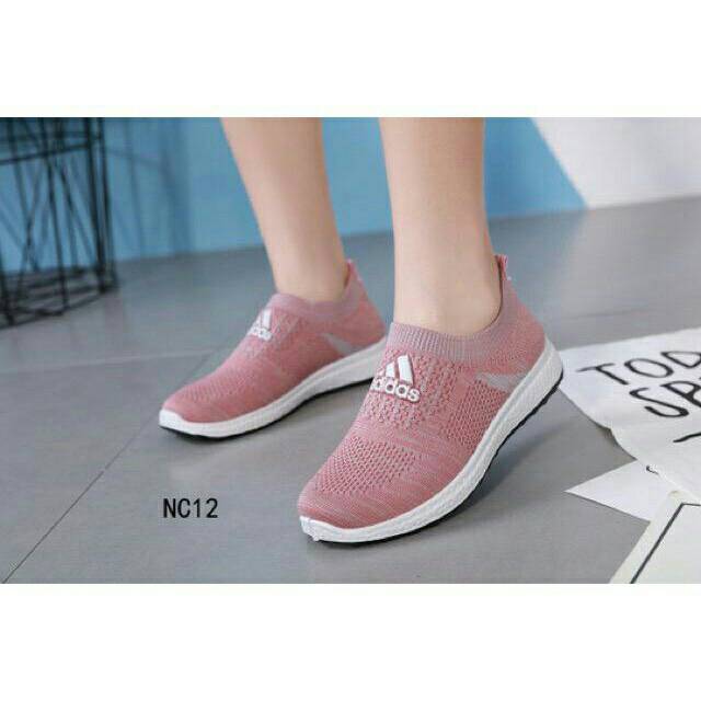 SEPATU WANITA / SLIPON NEW ADIDAS - PINK