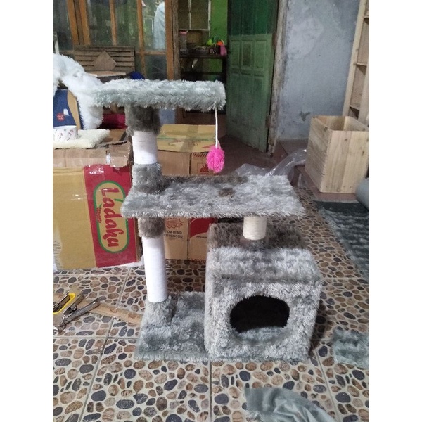 Cat tree house rumah tempat bermain kucing 2 tingkat murah bulur rasfur lembut dan nyaman-abu