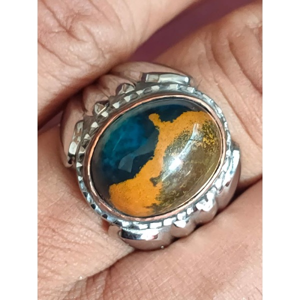 Batu bacan Doko kembang