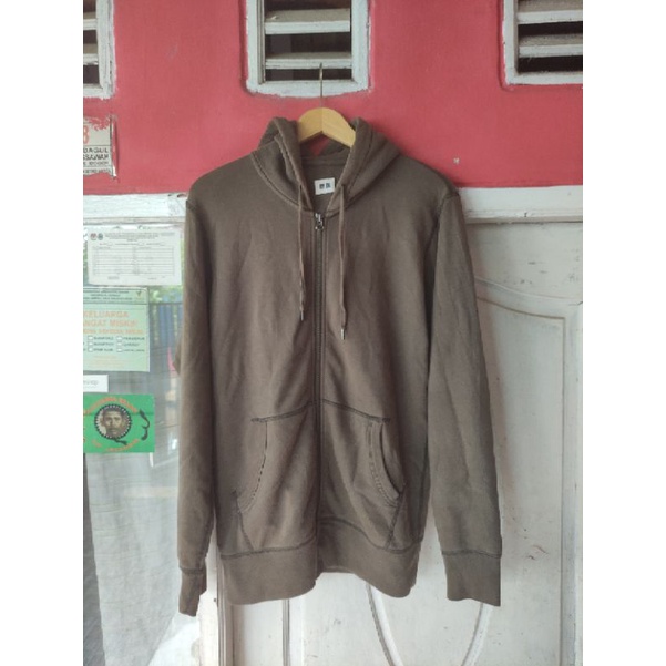 uniqlo zip hoodie
