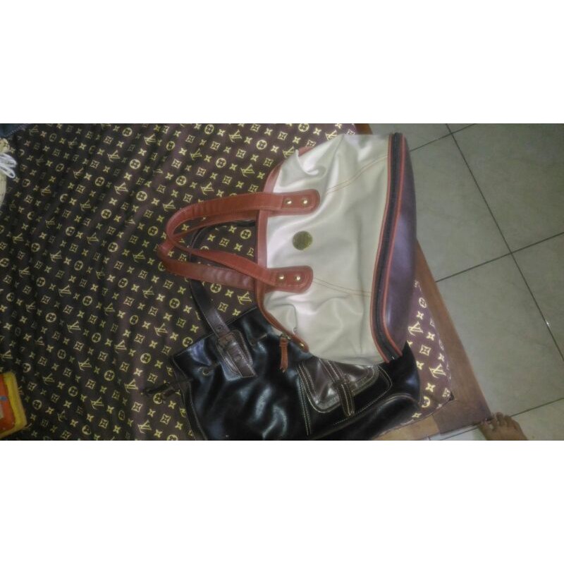 tas shopie martin black and cream preloved ya kakak