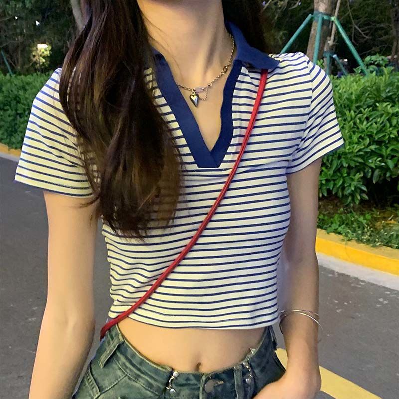 polo kerah bergaris lengan pendek kaos katun wanita 2022 baru gaya pendek desain niche slim fit crop