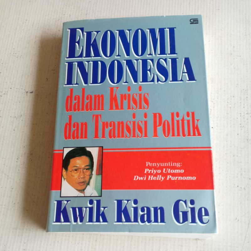 buku ekonomi Indonesia dalam krisis dan transisi politik
