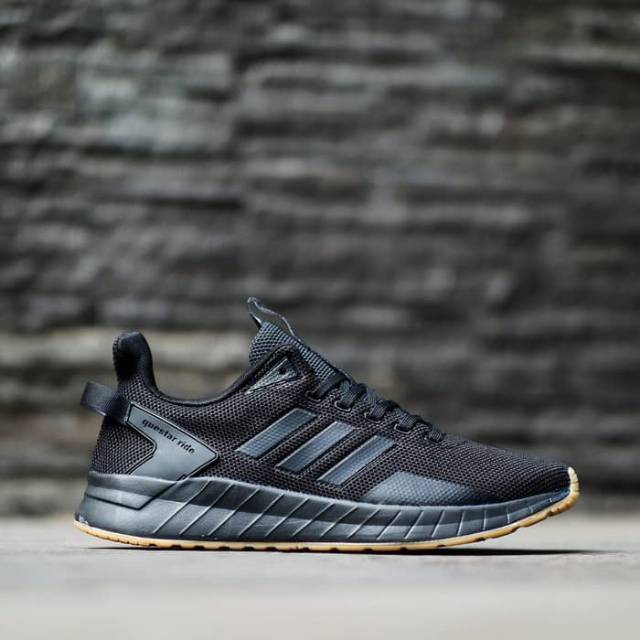 adidas questar ride all black sole red
