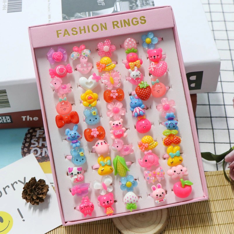 10pcs / Set Cincin Desain Kartun Hewan Bunga Buah Warna Acak Gaya Korea Untuk Aksesoris Perhiasan