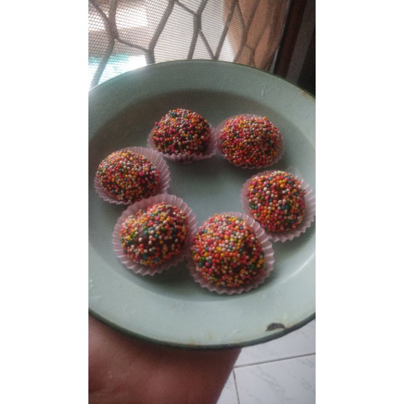 

Pre Order Rum Ball Halal Home made