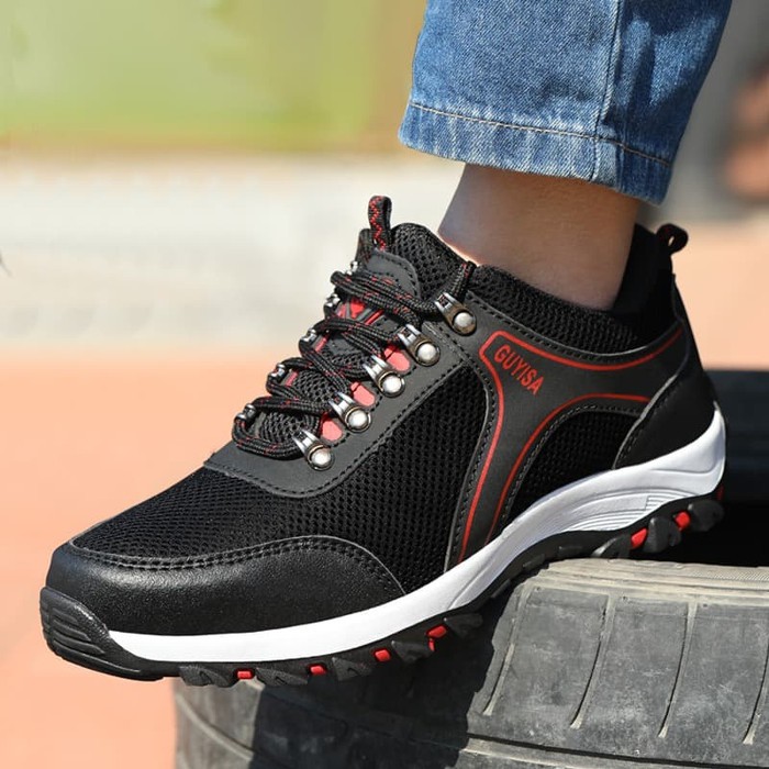 Big Promo Safety shoes sporty pria/wanita warna hitam model sneakers king trendy Mulus