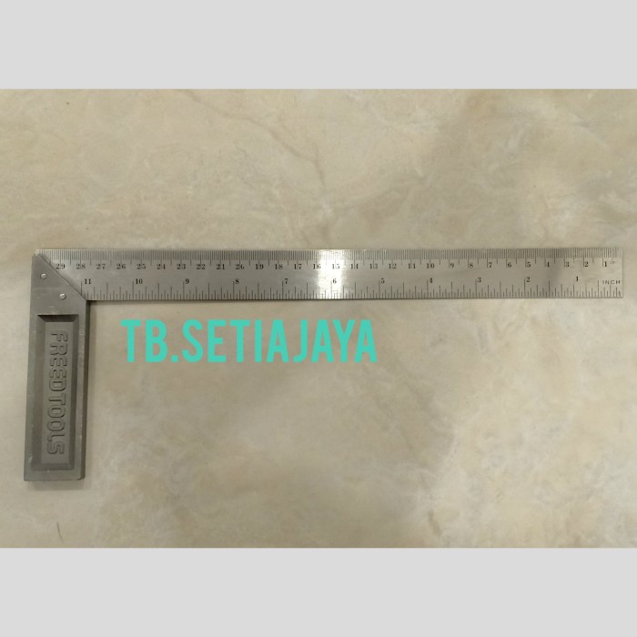 

Penggaris Besi Tukang 30 cm