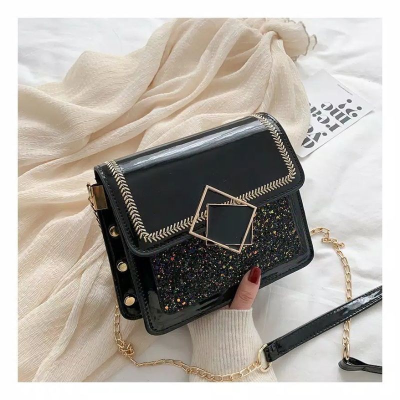 TAS PESTA WANITA KULIT HITAM GLOSSY IMPORT KOREA BRANDED MURAH SLING BAG