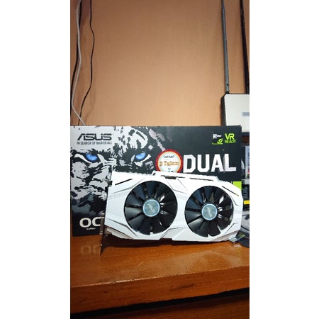 ASUS NVIDIA GTX 1060 3GB GDDR5 192BIT Fullsett like new