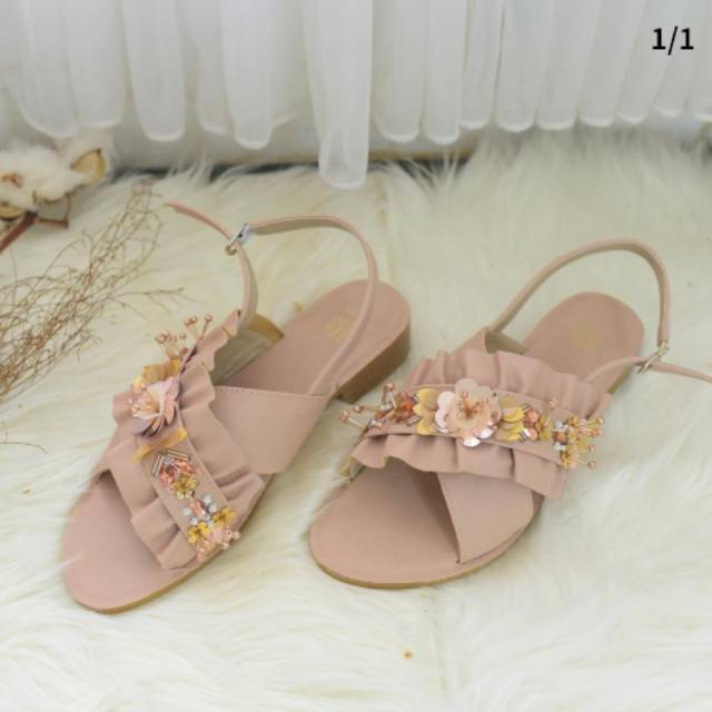 Sandal Lyla size 41 Warna Blush Pink by Local.id
