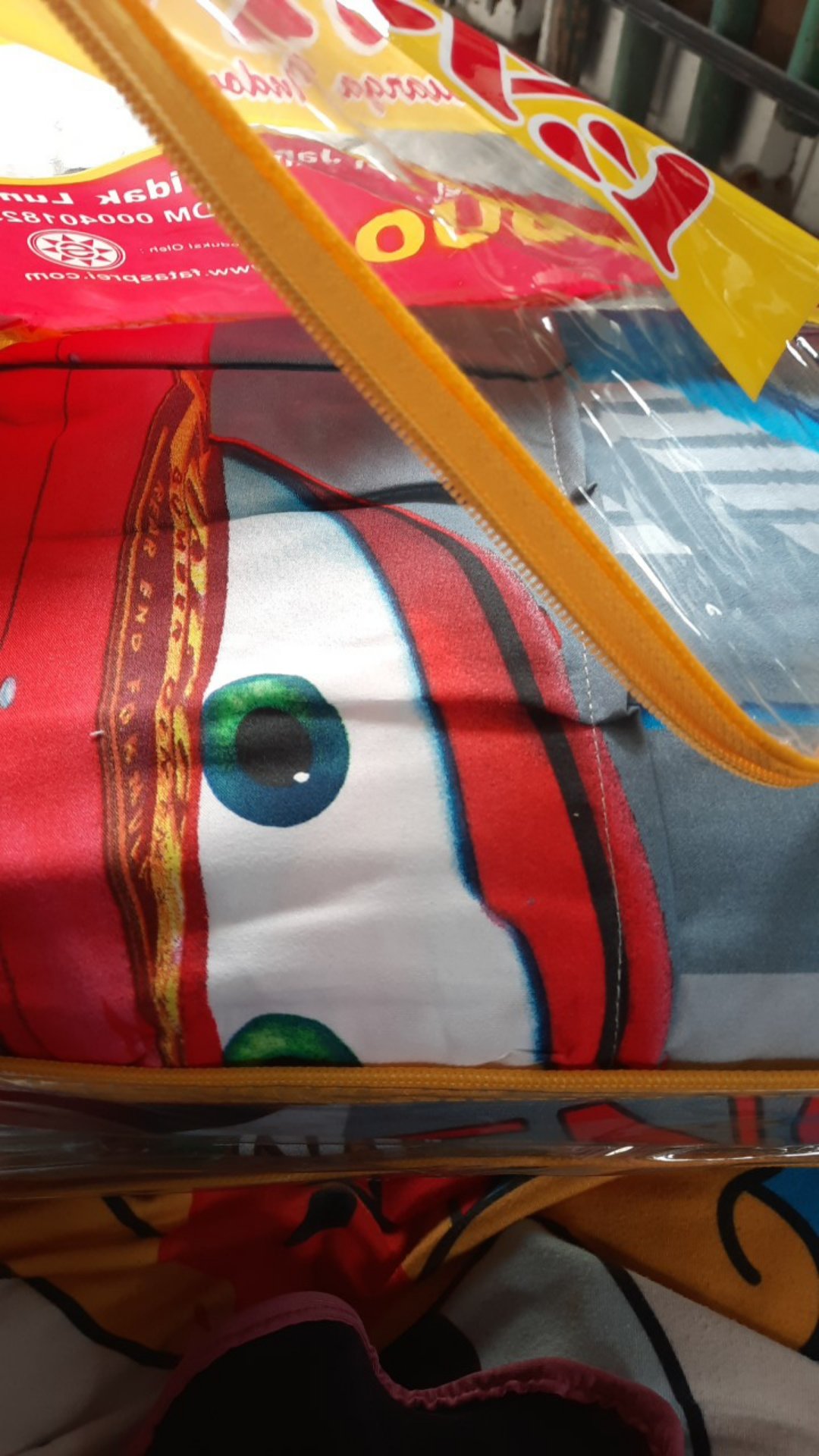 Sprei Sorong 2in1 Karakter Merk Fata Uk. 120x200