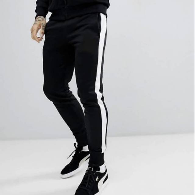 Sweatpant strip