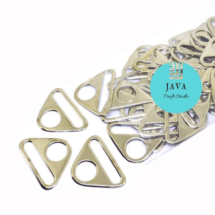 

RING SEGITIGA TAS DAN CRAFT UKURAN 3.8 CM PER 12 PCS NIKEL SG3 38 NK TERUJI