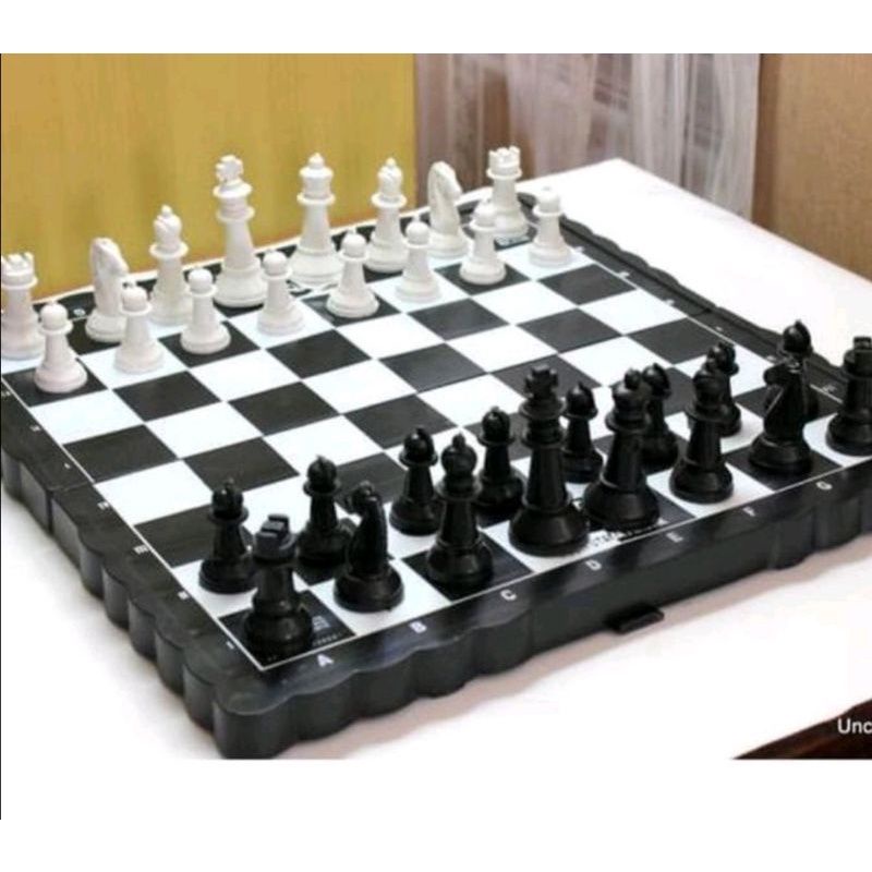 MAINAN PAPAN CATUR UKURAN M DAN XL PAPAN ASLI CHESS BOARD UK M &amp; XL