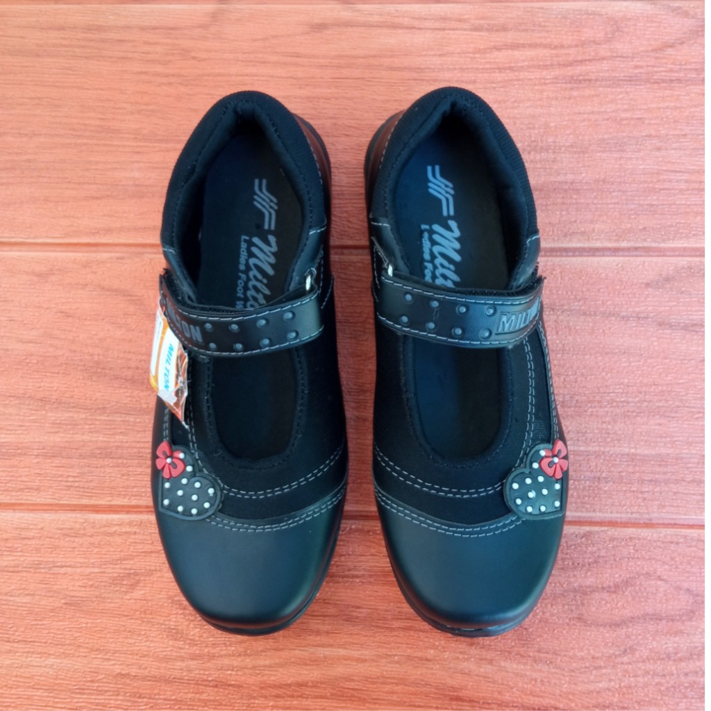 Sepatu Sneaker Anak Perempuan Milton M01 Love Size 26-35 Hitam