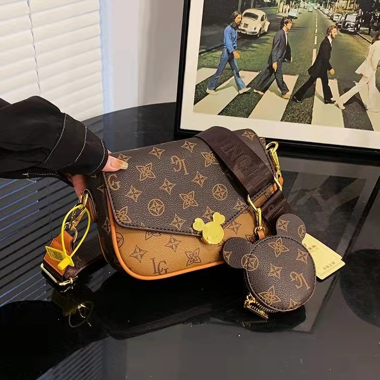 BJ61636 (2IN1) - BEIGE/BLACK/BROWN - TAS SLEMPANG WANITA FREE DOMPET KOIN BEAR MOTIF STAR FLOWER BERUANG LUCU IMUT FASHION IMPORT MODIS ELEGAN TERMURAH TERLARIS TERBARU BAGSTORE JAKARTA TAS BATAM ZC1636 JT1982