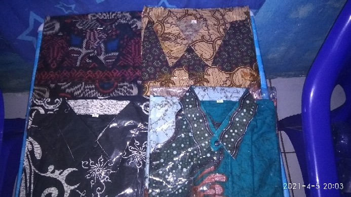 Kemeja Batik Lengan Pendek