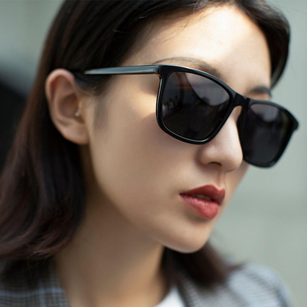 Agustinina Kacamata Hitam Persegi Korea Vintage Vision Care Travel UV400 Wanita Eyewear
