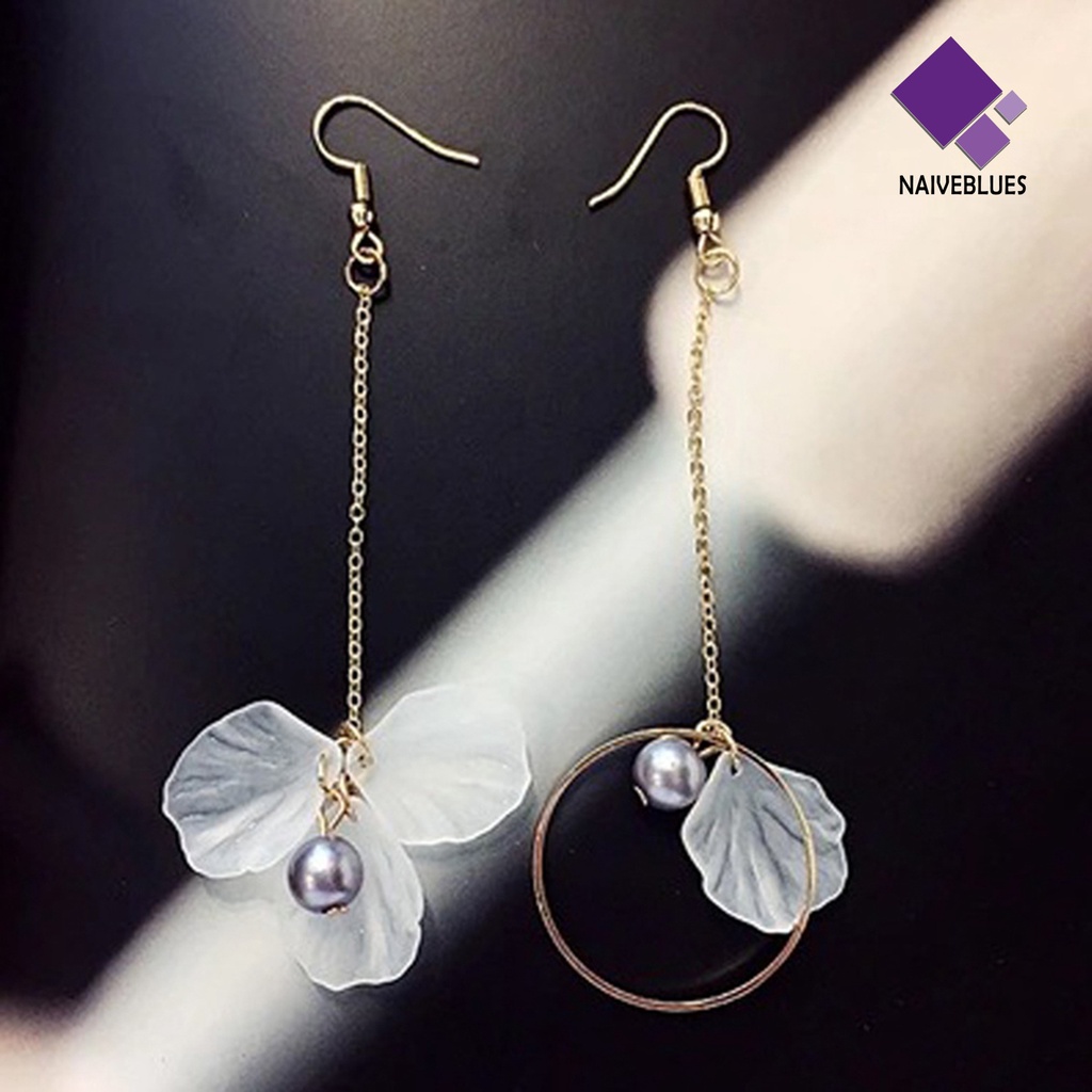 1 Pasang Anting Kait Gantung Wanita Desain Kelopak Bunga Bell Untuk Pesta Pernikahan