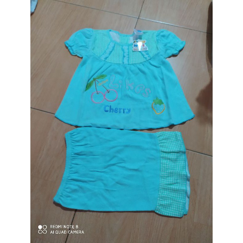 Stelan Baju Bayi Perempuan 1 Tahunan