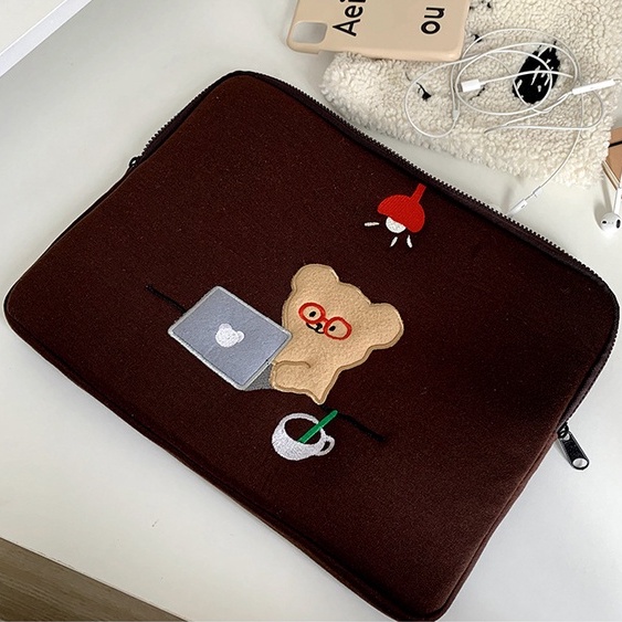 Sleeve Pouch Sarung Tas Bag Case Ipad Tab Tablet Macbook Air Pro Laptop Asus Acer Lenovo HP Huawei 11 12 13 14 15 inch Motif Gambar Beruang Bear Warna Coklat Lucu Cute Murah Korean Model