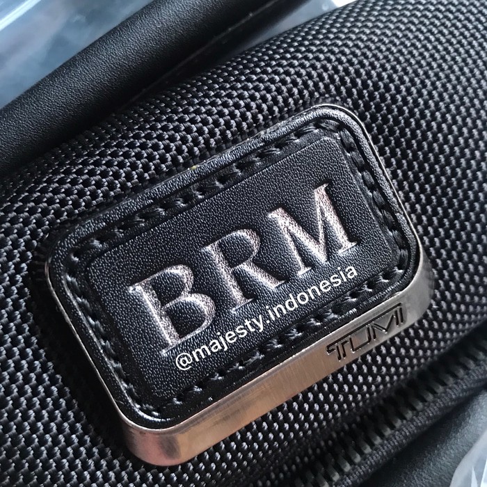 Jasa Emboss Tas Tumi