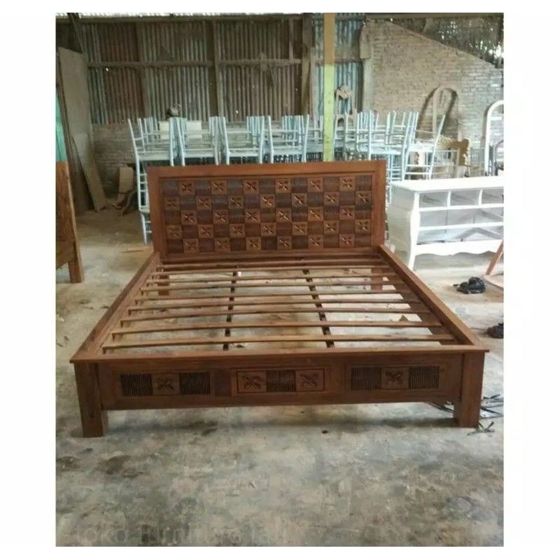 DIPAN / RANJANG MINIMALIS  KAYU JATI JEPARA