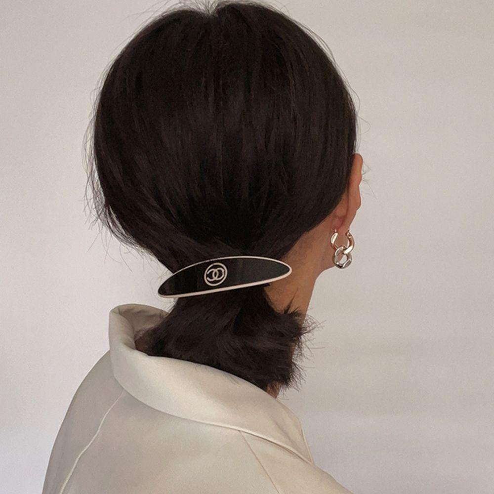 [Elegan] French Hairpin Elegant Wome Hair Claw Women Headwear Besar Musim Semi Klip Kecil Wangi Gaya C Surat Gaya Korea Hair Clip