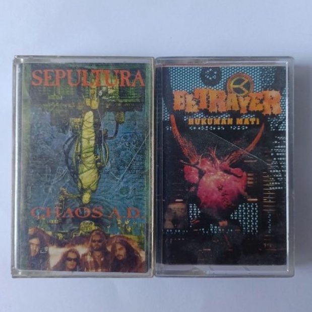 PAKET 2 KASET SEPULTURA/BETRAYER