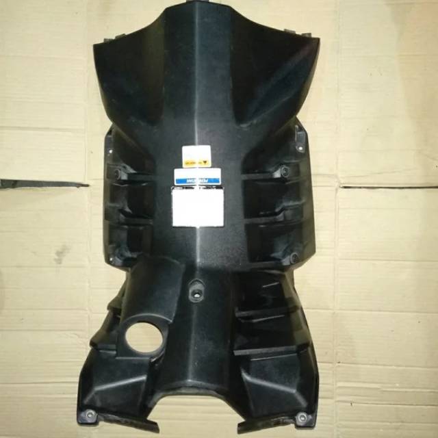 Legshield body tengah body kontak ori yamaha x ride xride