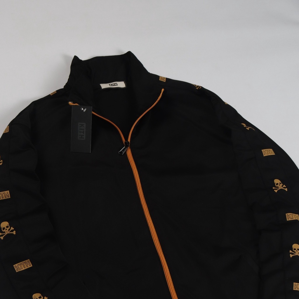 Jaket Pria Tracktop KITH Hitam Tulisan di Lengan Best Quality Sweater