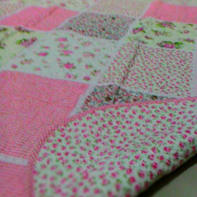 Bed cover shabby quilt