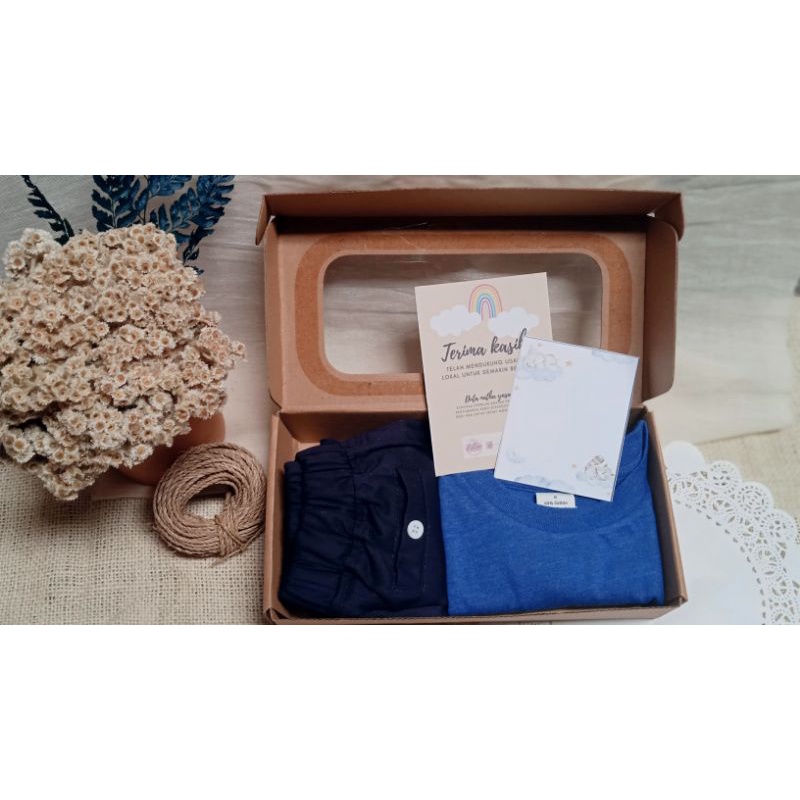 

HAMPERSGIFT/HAMPERSCEWEK/HAMPERSCOWOK/HAMPERSKADO/HAMPERSBOX/HAMPERSPAKET/GIFTBOX/BOXSNACK/KADOULANGTAHUN/KADOWISUDA/KADONIKAHAN/KADOBABY/KADOLAHIRAN