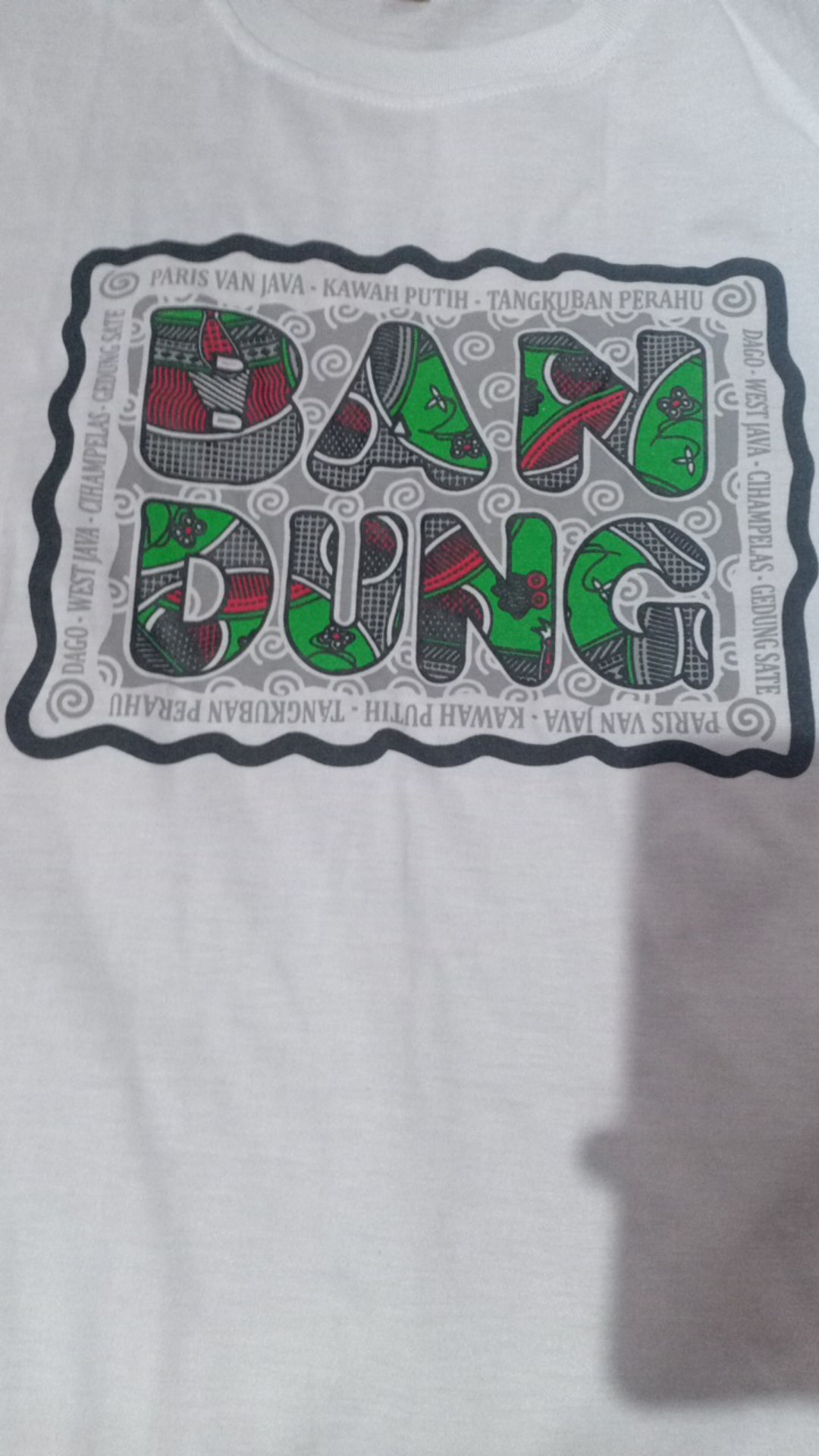Kaos Ditro Pria Bandung Kotak Batik Original
