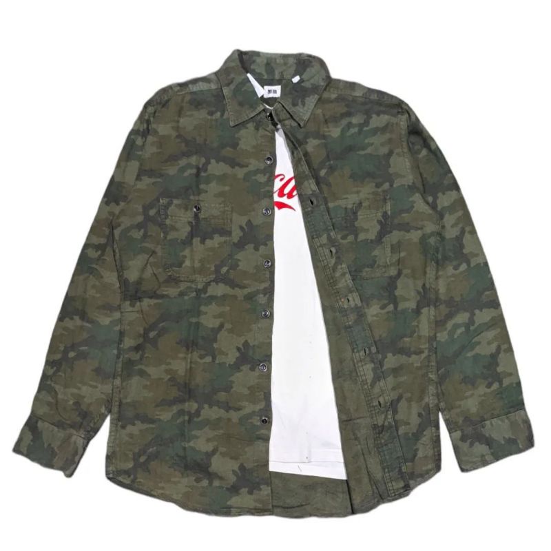 flanel uniqlo camo