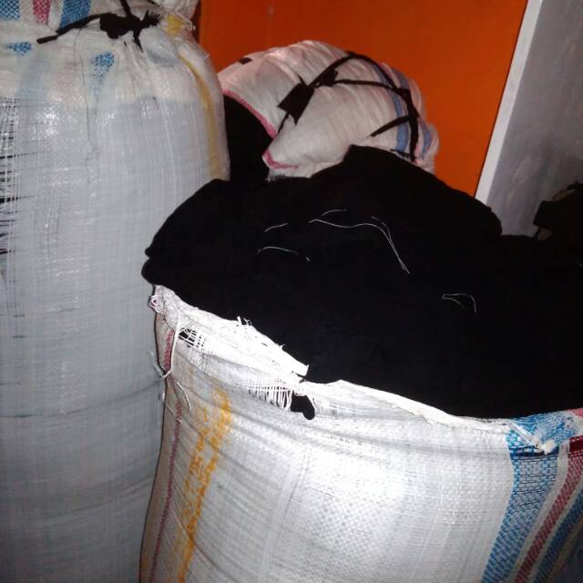 Kain sifon silky jetblack kiloan