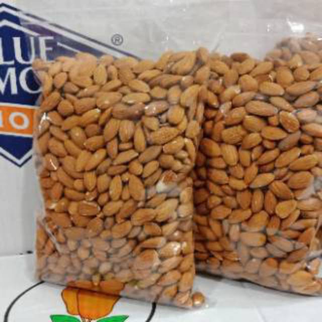 KACANG ALMOND MENTAH UTUH 1000GRAM