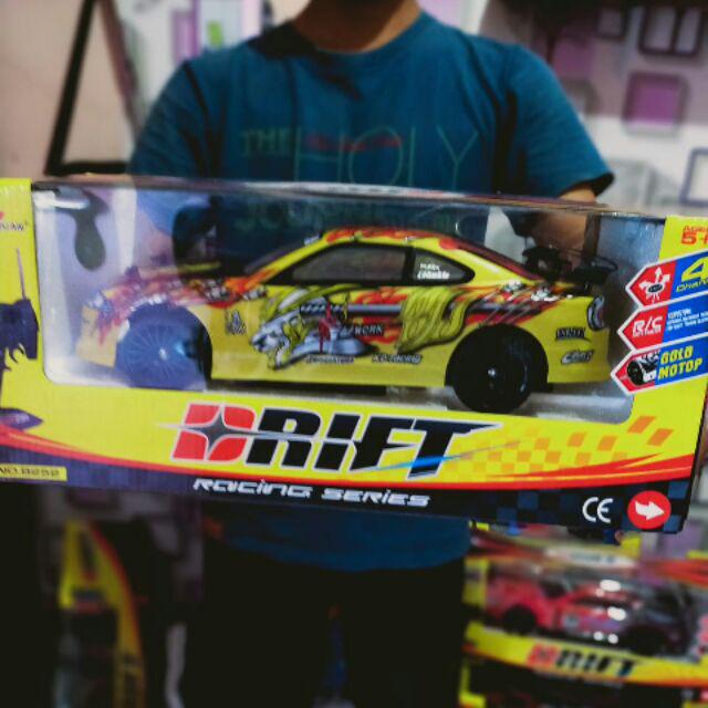 RC CAR DRIFT RACING SERIES 4WD SKALA 1:14 MOBIL BALAP REMOT 2.4GHz REMOTE CONTROL MULTI PLAYER DUS KUNING