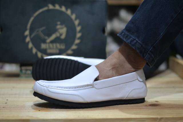 Produk Unggulan Sepatu Santai Slop Casual Kasual Original Slip On Cowok Man Pria Limited