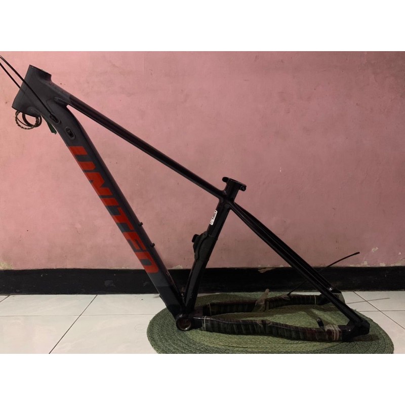 Frame Clovis 5
