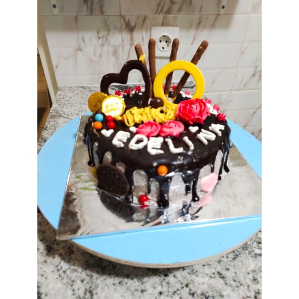 

kue ulang tahun/kue tart