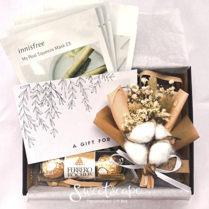 

Gift Box Package 8 - Paket Hampers 8 - Kado Ulang Tahun - Kado Wisuda
