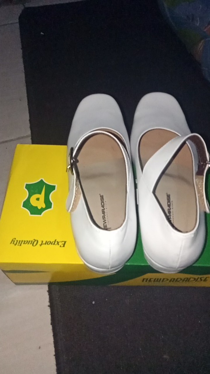 Sale ! Sepatu Paskibra Sekolah Kantor Pantofel Wanita / Sepatu Formal Kerja Wanita Kulit Asli Putih