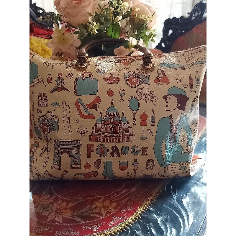 Preloved Brera Art Tote .