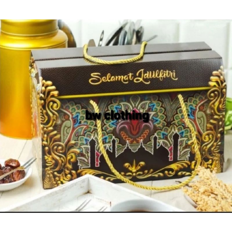 

Dus Lebaran - Box Lebaran - Packaging Lebaran Idul Fitri 4 toples 500 gram