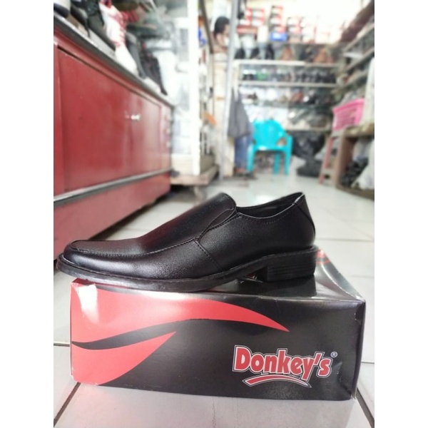 SEPATU PANTOFEL PERIA DONKEY'S