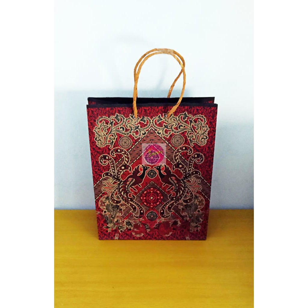 

Tas Kertas Batik Kecil 25 x 20CM 1Pcs