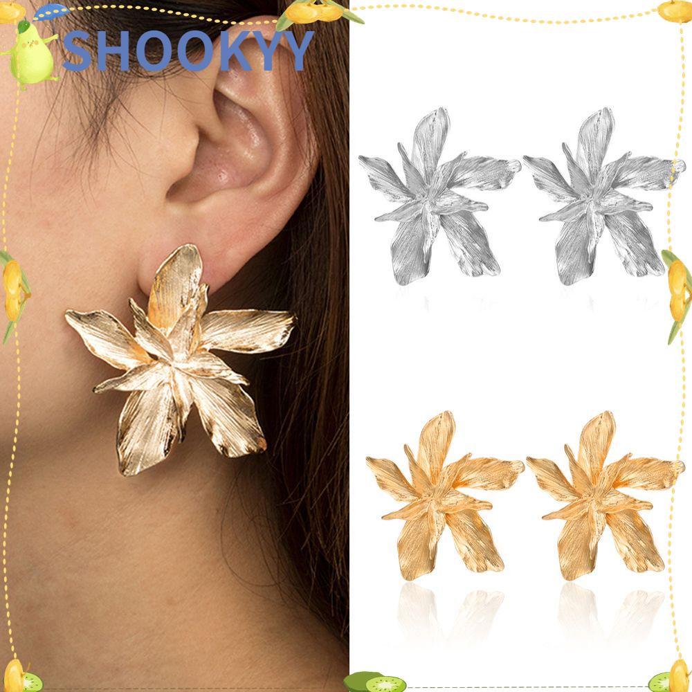 Chookey Anting Tusuk Gantung Wanita Desain Bunga Besar Warna Silver / Gold Gaya Retro / Elegan Menarik Untuk Pesta