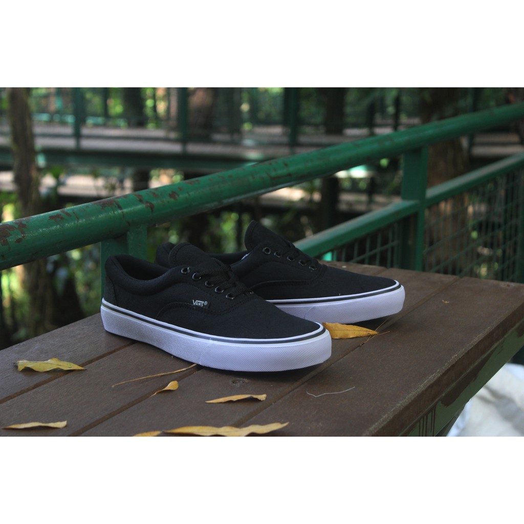 SEPATU VANS AUTHENTIC FULL BLACK HITAM POLOS WHITE PUTIH OLDSKOOL ERA ICC IFC DT